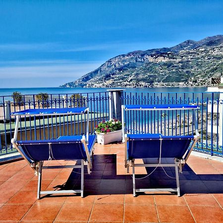 A Terrace On The Sea Apartment Maiori Exterior photo